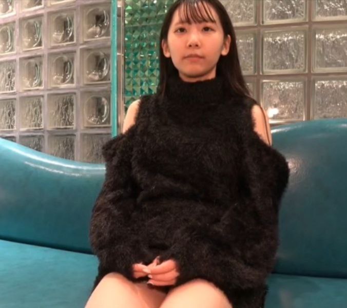 超美正妹女主播巨乳呼之欲出，好想摸一把阿